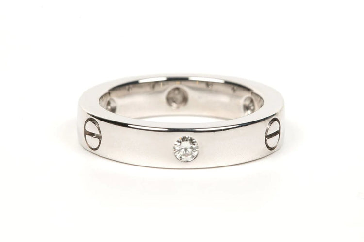 Bague 49 Bague contemporaine en or blanc 18 carats sertie de diamants taille brillant 58 Facettes B415