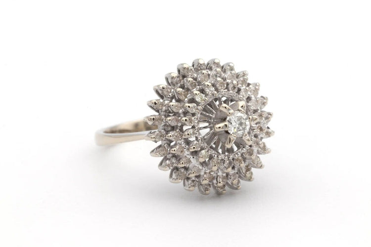 Bague 53 Bague années 70 en or blanc 18 carats et diamants 58 Facettes 22906