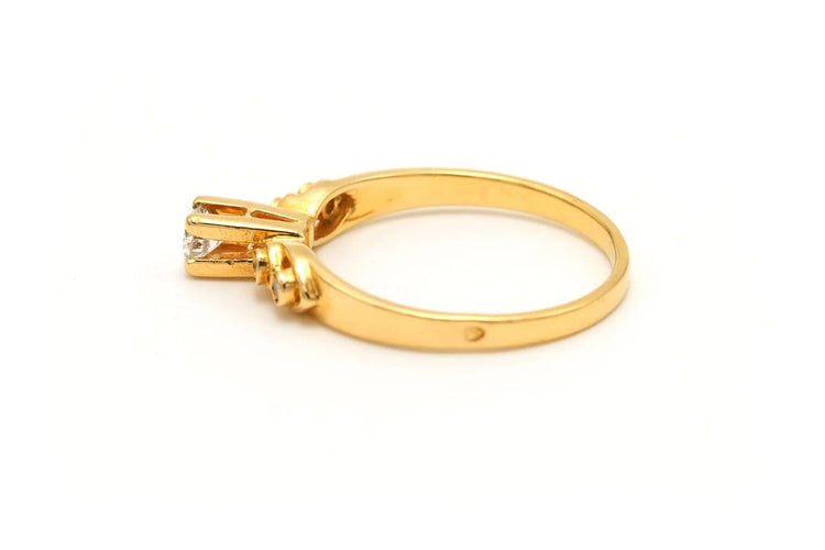 Bague 50 Bague contemporaine en or jaune 18 carats et diamants 58 Facettes 18667