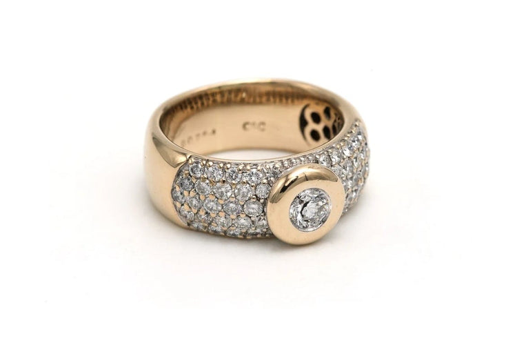 Bague 49 Bague contemporaine en or jaune 18 carats sertie de diamants taille brillant 1,55 ct 58 Facettes 22485