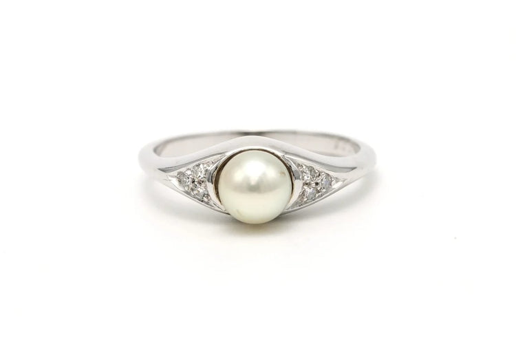 Bague 55 Bague Art déco en or blanc 18 carats, perle et diamants 58 Facettes B298