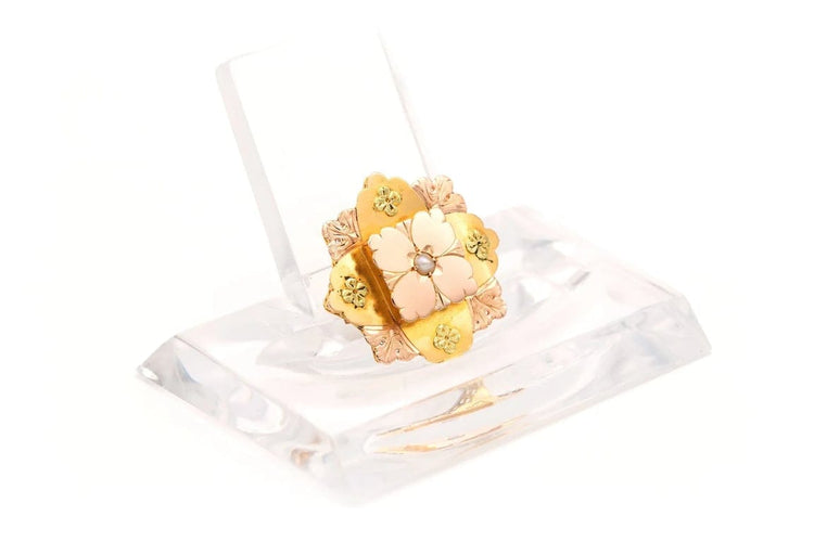 Broche Broche Art Nouveau en or jaune 18 carats sertie d’une perle 58 Facettes B653