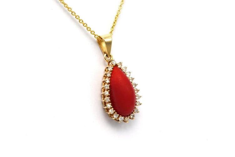 Pendentif Pendentif années 70 en or jaune 18 carats, corail et diamants 58 Facettes 22831