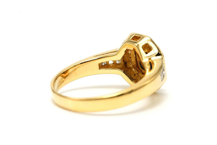 Bague 56 Bague contemporaine en or jaune, saphir et diamants 58 Facettes 22697