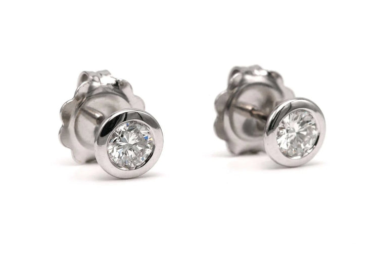 Boucles d'oreilles Clous d'oreilles - Boucles d'oreilles en or blanc 18 carats et diamants 58 Facettes 22744