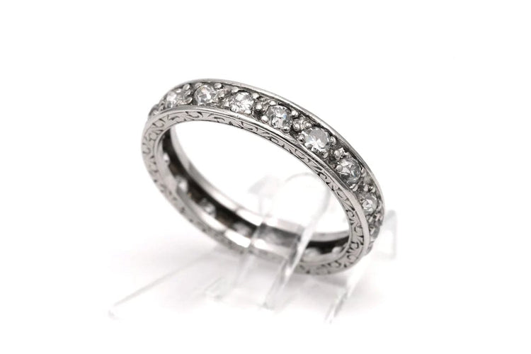 Bague 50 Bague Art déco sertie de diamants taille ancienne en or blanc 18 carats 58 Facettes B776