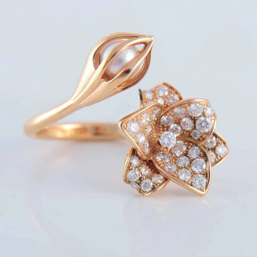 Bague 52 Mellerio Bourgeon - Bague en or jaune avec diamants et perles 58 Facettes