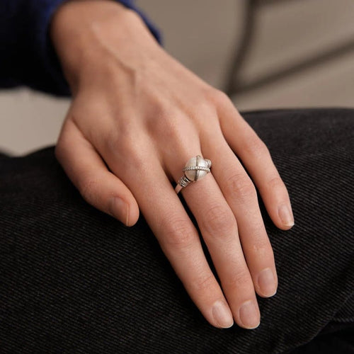 Bague 54 FRED Baie des Anges - Bague en platine perle et diamants 58 Facettes