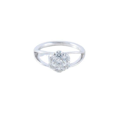 Bague 52 Bague marguerite en or blanc 750 sertie de diamants 58 Facettes