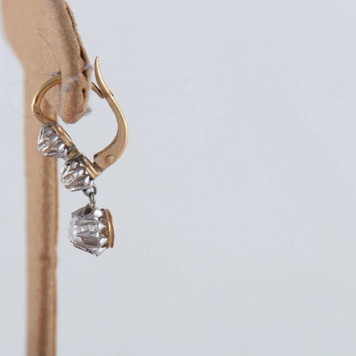 Boucles d'oreilles Boucles d’oreilles dormeuses en or jaune 18 ct et diamants 58 Facettes