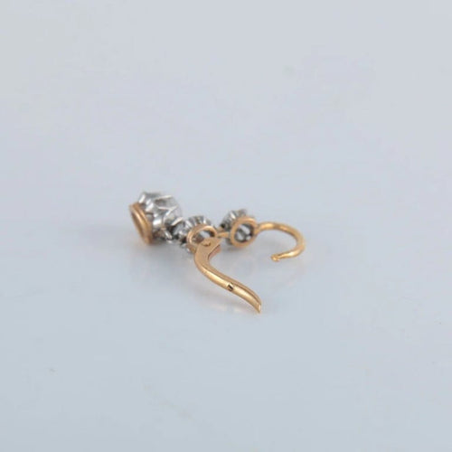 Boucles d'oreilles Boucles d’oreilles dormeuses en or jaune 18 ct et diamants 58 Facettes