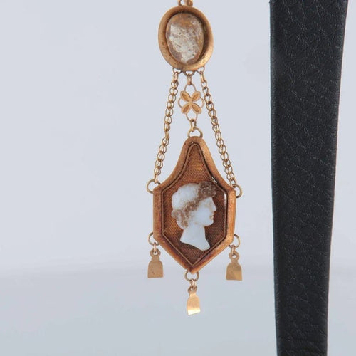 Boucles d'oreilles Boucles d'oreilles camées Empire en or jaune 58 Facettes