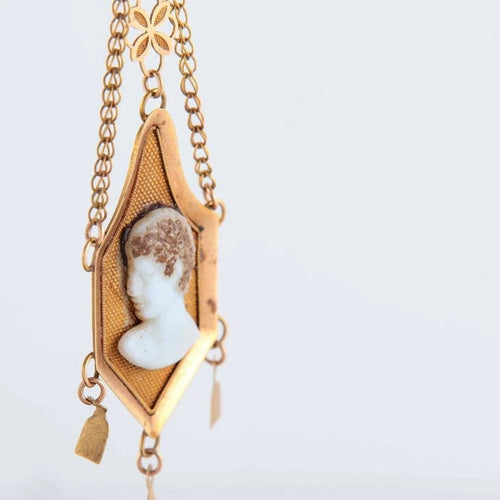 Boucles d'oreilles Boucles d'oreilles camées Empire en or jaune 58 Facettes