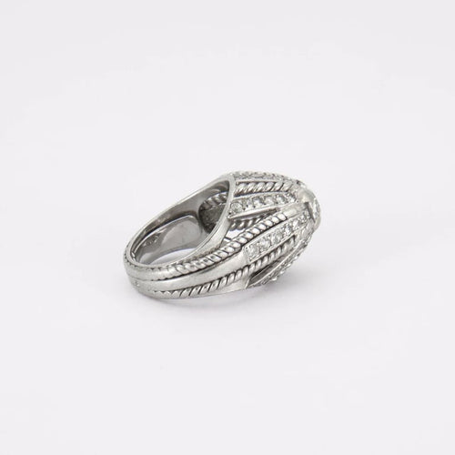 Bague 48 Bague dôme en or gris 18K et diamants 58 Facettes