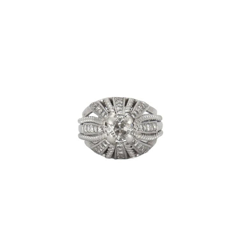 Bague 48 Bague dôme en or gris 18K et diamants 58 Facettes