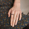 Bague 62 Demi-alliance - Bague en or jaune 18K et saphirs 58 Facettes