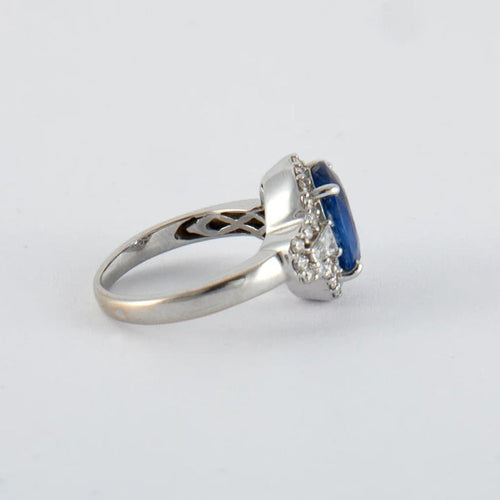 Bague 49 Bague en or blanc 18K avec saphir 3,22 ct et diamants 58 Facettes