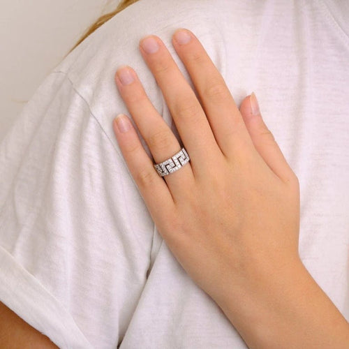 Bague 55 Bague anneau motif grec en platine pavée de diamants 58 Facettes