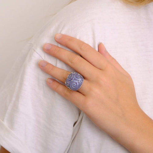 Bague 53 Adler - Bague en or blanc 18K à calcédoine et saphirs 58 Facettes