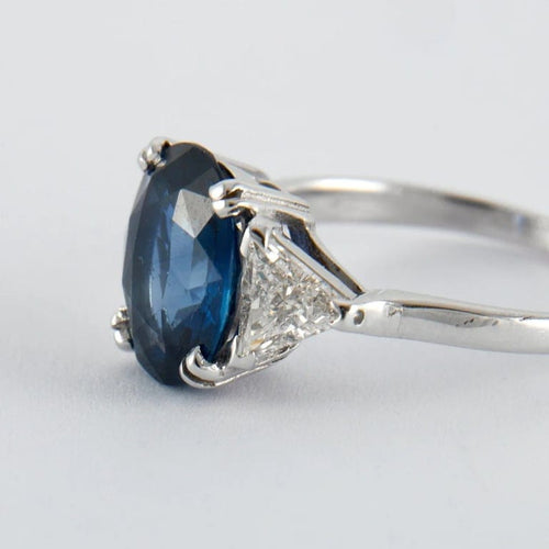 Bague 49 Bague en or blanc 18K saphir 2,64 ct et diamants 58 Facettes