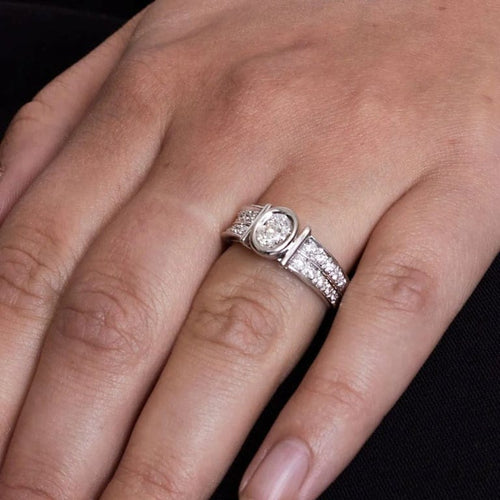 Bague 55 Fred - Bague solitaire en or blanc 18K, diamant ovale 0,80 ct 58 Facettes
