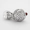 Boucles d'oreilles Poiray - Pendants d'oreilles en or blanc 18 carats perles, diamants et rubis 58 Facettes