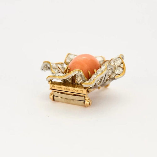 Broche Mauboussin - Broche fleur en or jaune et or gris, corail et diamants 58 Facettes