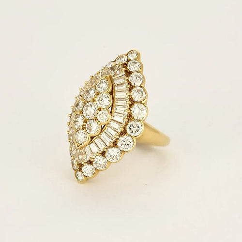 Bague 51 Van Cleef & Arpels - Bague cocktail en or jaune et diamants marquise 58 Facettes