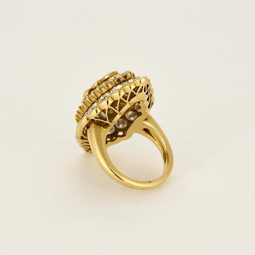 Bague 51 Van Cleef & Arpels - Bague cocktail en or jaune et diamants marquise 58 Facettes