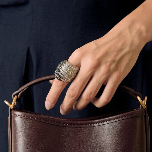 Bague 49 De Grisogono - Bague cocktail en or blanc 18K pavée de diamants blancs et noirs 58 Facettes