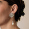 Boucles d'oreilles Boucles d’oreilles transformables Night & Day en or blanc 18K, diamants et perles 58 Facettes