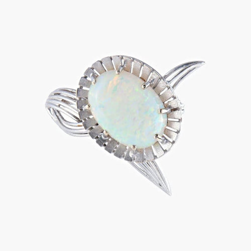 Broche Broche fleur en or gris 750 sertie d’une opale blanche 58 Facettes 444