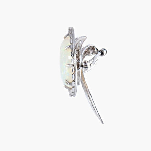Broche Broche fleur en or gris 750 sertie d’une opale blanche 58 Facettes 444