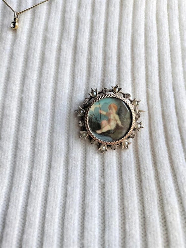 Broche Broche miniature XIXe en argent et vermeil, perles 58 Facettes 445