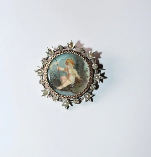 Broche Broche miniature XIXe en argent et vermeil, perles 58 Facettes 445