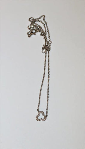 Collier CHANEL Camélia - Collier en or blanc 18k et diamants 58 Facettes 476