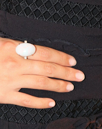 Bague 53 Bague opale blanche d’Australie en or gris 18k et diamants 58 Facettes 479