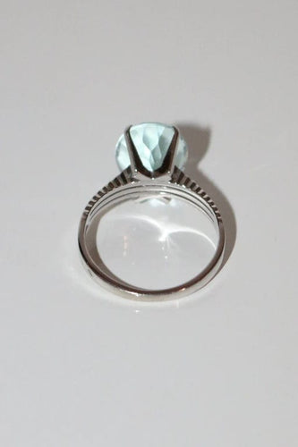 Bague 54 Bague en or blanc 18k sertie d’une aigue-marine 58 Facettes 521