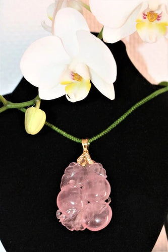 Pendentif Pendentif en quartz rose sculpté et or jaune 18 ct 58 Facettes 537