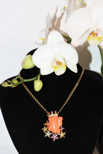 Collier Collier pendentif Art nouveau en or jaune 18k, corail et diamants 58 Facettes 536.250