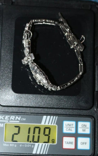 Bracelet Bracelet nœud en or blanc 18 carats et diamants 58 Facettes 548