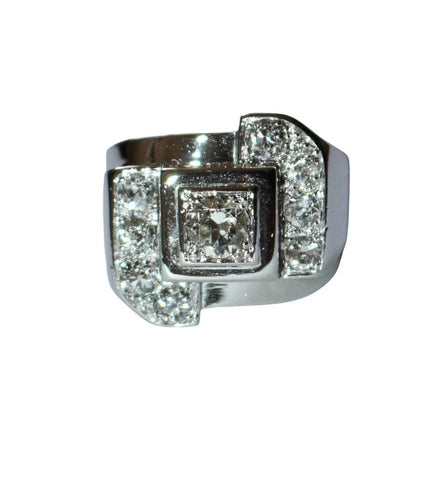 Bague 46 Bague chevalière Art déco en or blanc et platine avec diamants 58 Facettes 584