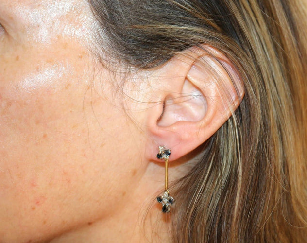 Boucles d'oreilles Pendants d’oreilles en or jaune et or blanc avec saphirs et diamants 58 Facettes 586