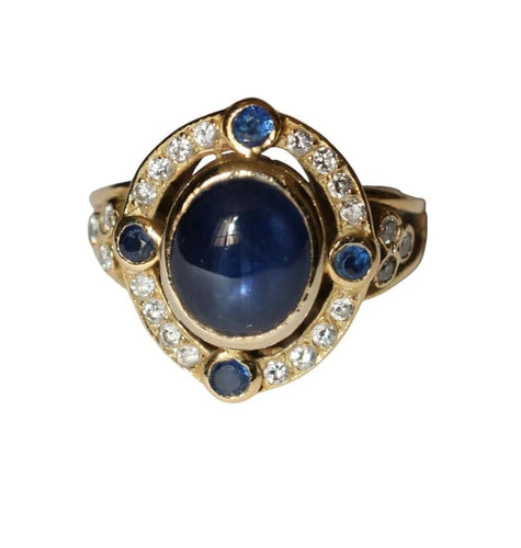 Bague 51.5 Bague en or jaune 18 carats saphir cabochon et diamants 58 Facettes 589