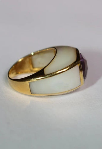 Bague 53 Bague jonc en or jaune 18 carats avec améthyste et nacre 58 Facettes 588