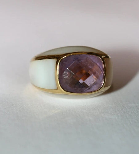 Bague 53 Bague jonc en or jaune 18 carats avec améthyste et nacre 58 Facettes 588
