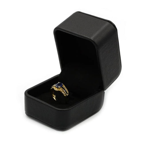 Bague 52 Bague en or jaune avec saphirs et diamants 58 Facettes 1029