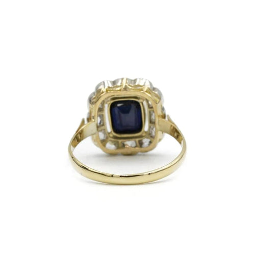 Bague 55 Bague en or 750‰ sertie d’un saphir et diamants 58 Facettes 1047