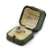 Bague 55 Bague en or 750‰ sertie d’un saphir et diamants 58 Facettes 1047