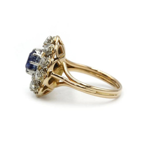 Bague 56 Bague en or jaune 750‰, saphir et diamants taille ancienne 58 Facettes 1031
